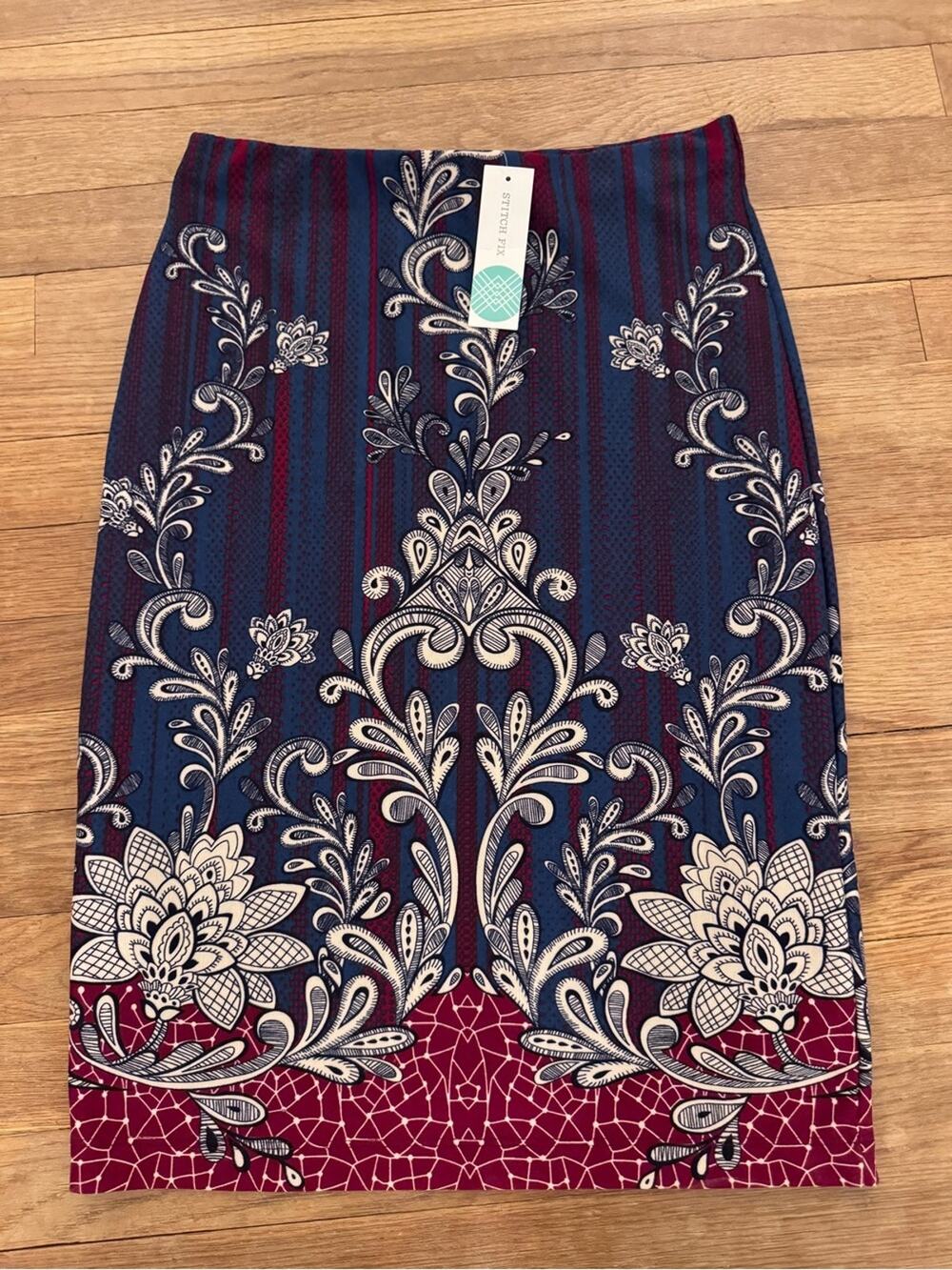 NWT Renee C. Women's Paisley Floral Midi Pencil Skirt - Size S
b1